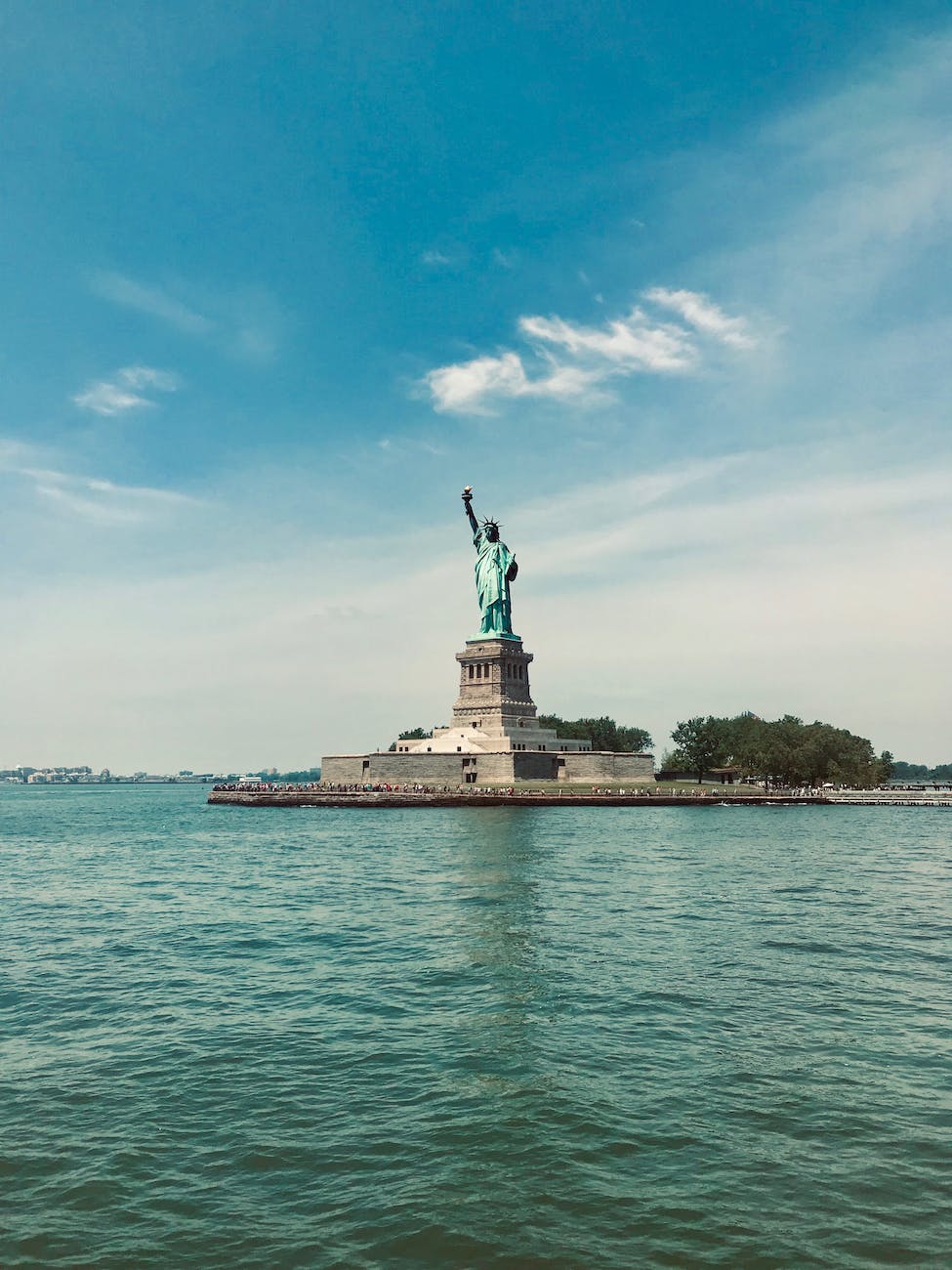 photo of statue of liberty